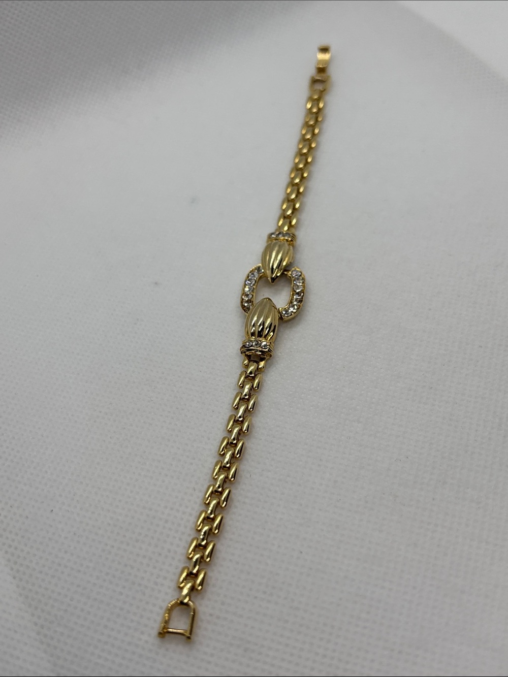 AVON BRACELET (GOLD TONE/STONES)